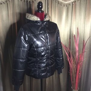 Size L 🔥 Black Puffer Coat